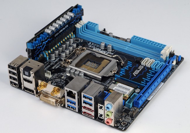 ASUS P8Z77-I DELUXE Motherboard: Review & Specs