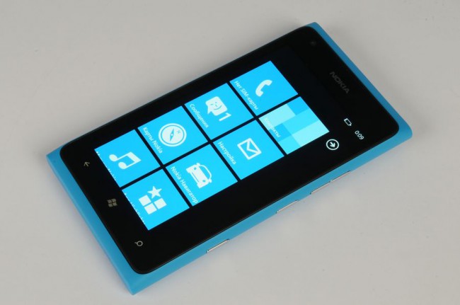 Nokia Lumia 900 Smartphone: Complete Review & Specs