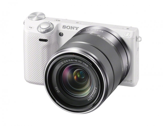 Sony announced the Sony NEX-5R camera with APS sensor and a Wi-Fi: Specs & Features