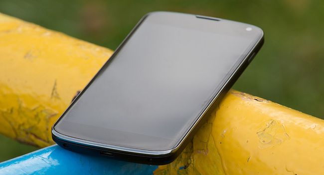 LG Nexus 4, Samsung Galaxy Premier, Optimus G, One X+ smartphones on the way