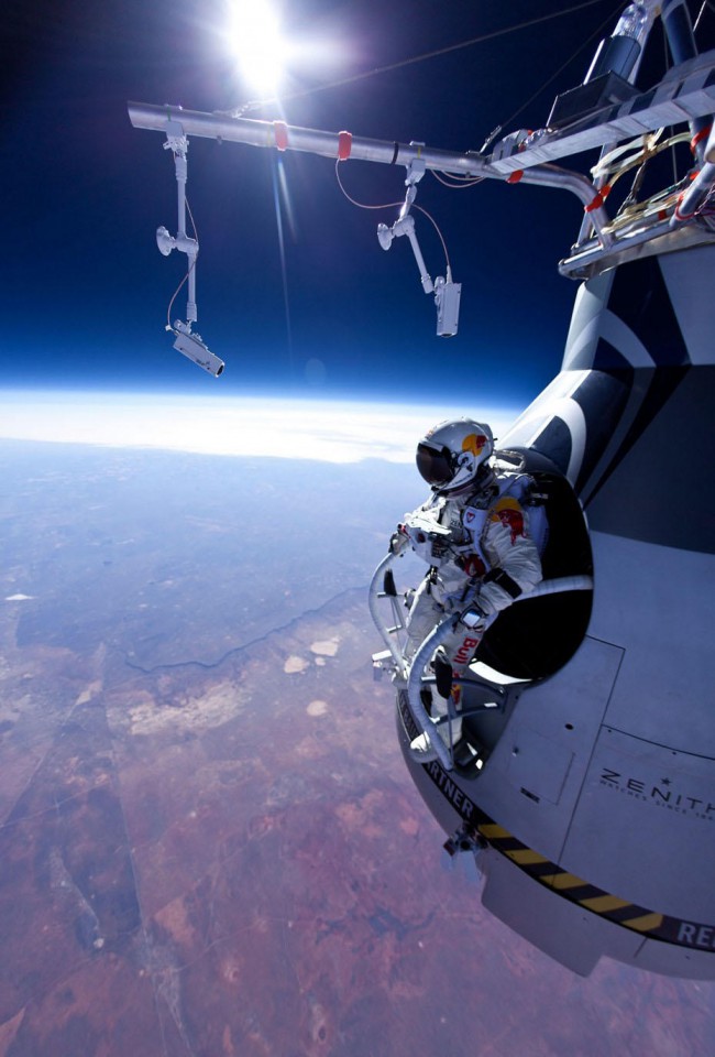 Red Bull Stratos – Felix Baumgartner jump from the edge of space